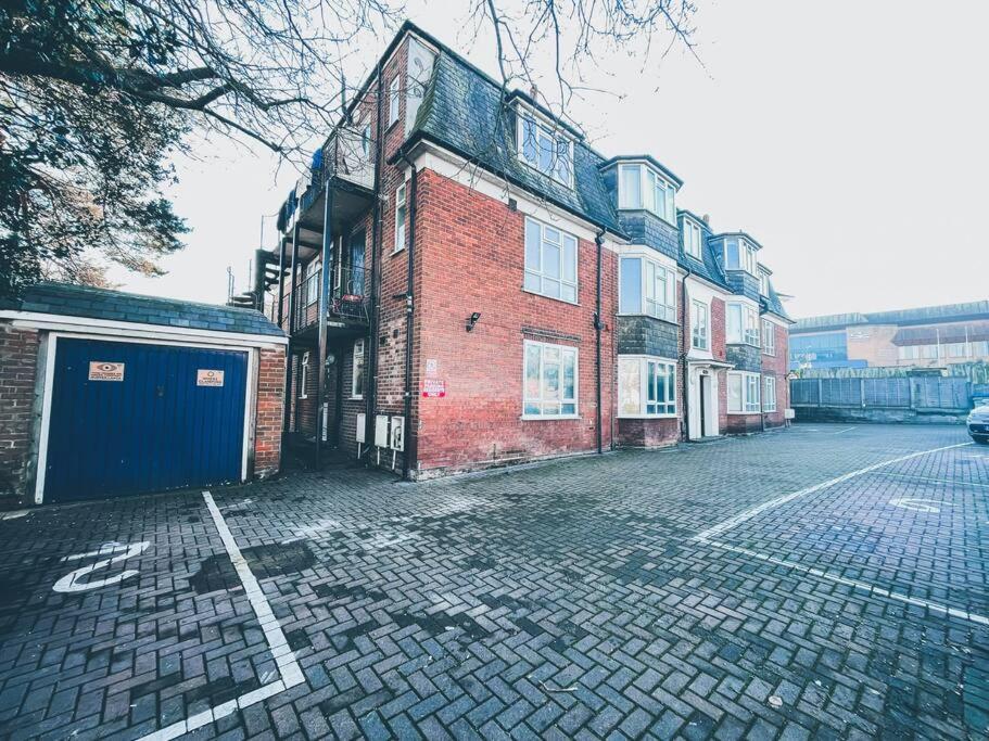 Modern 3 Ground Floor Parking And Garden Apartment Bournemouth Exterior foto